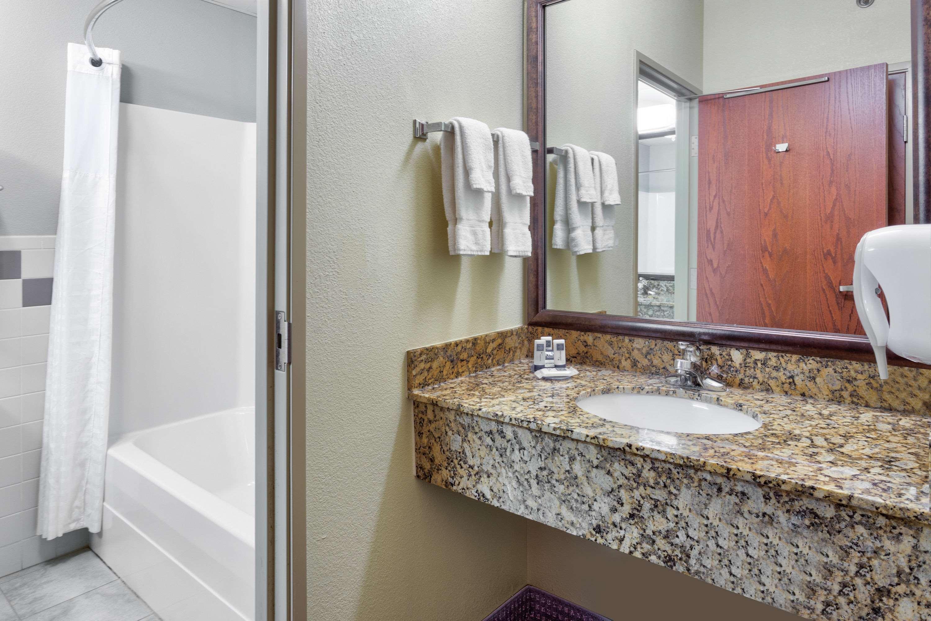 Americinn By Wyndham Vidalia Extérieur photo